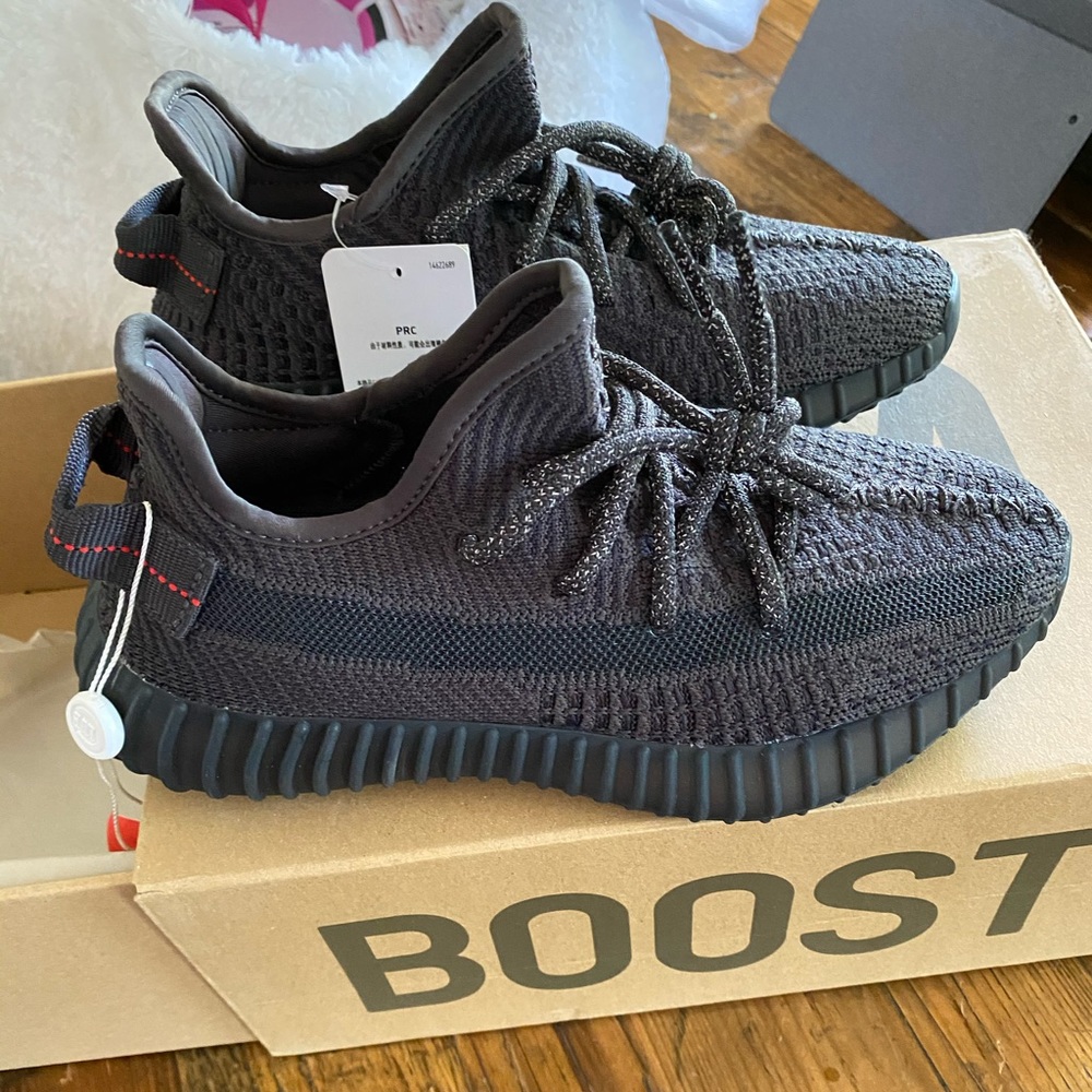 Adidas Yeezy Boost 350. Black